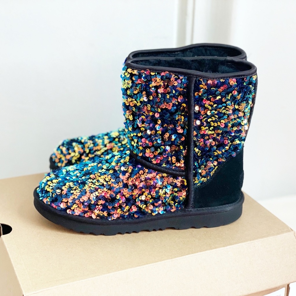 SOLD UGG Classic II Stellar Sequin Boot Youth 6 - Picture 5 of 8